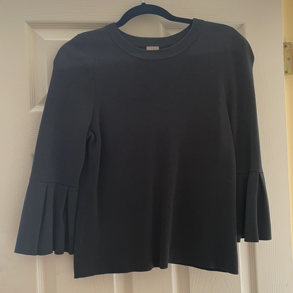 Dark green bell-sleeve H&M top; worn once